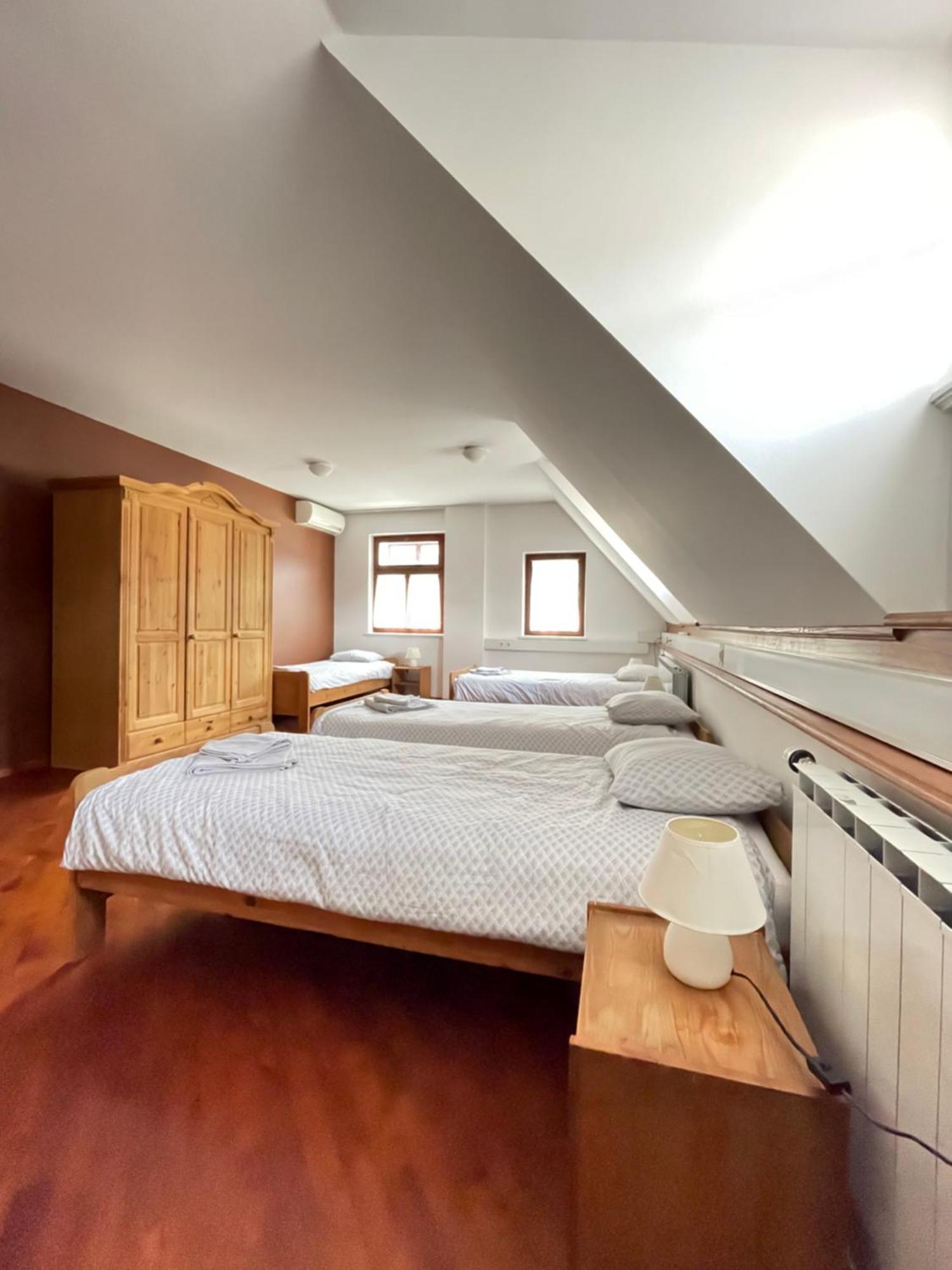 Hotel Gostisce Barbara Idrija Esterno foto